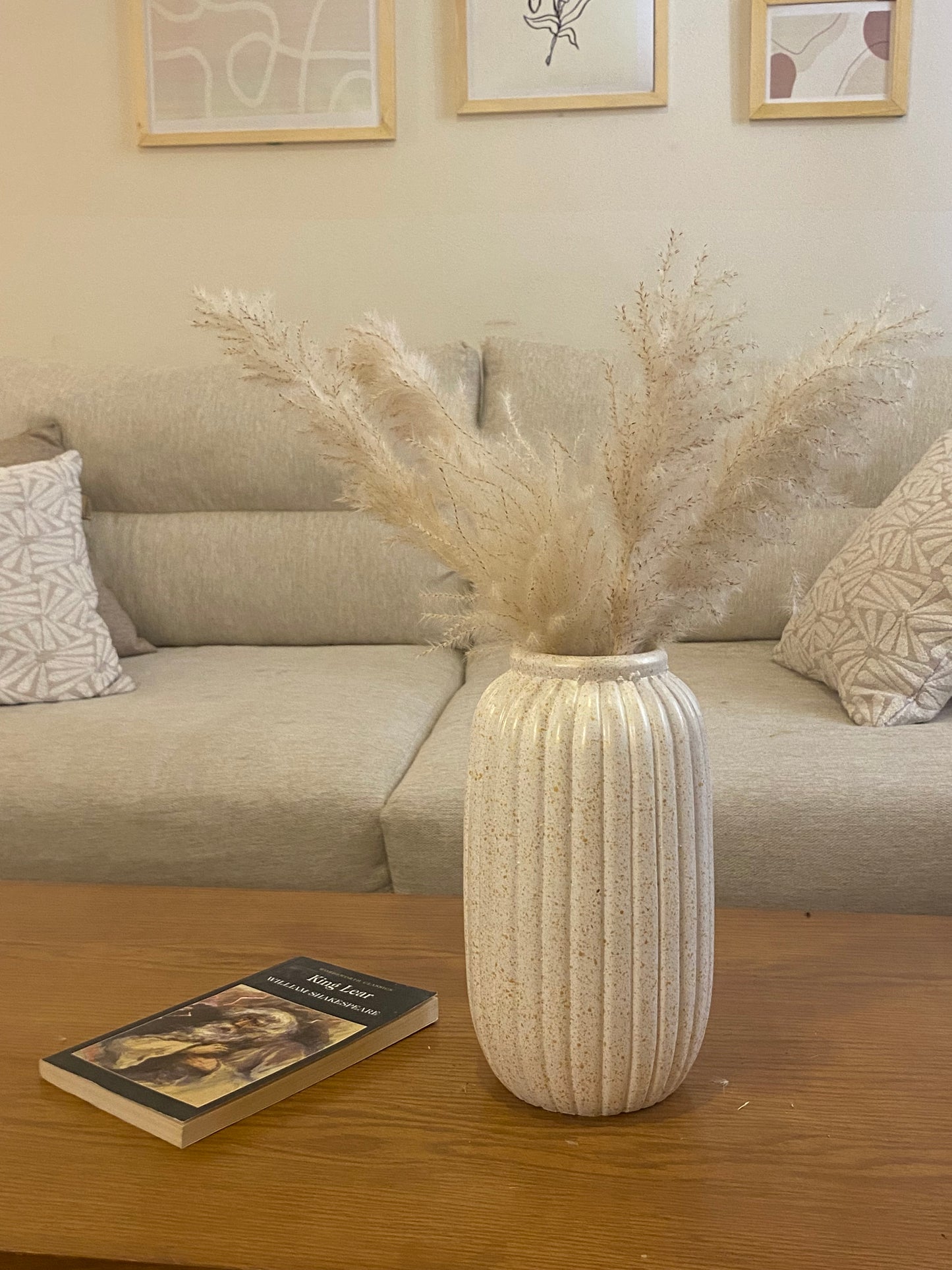 Vertica vase