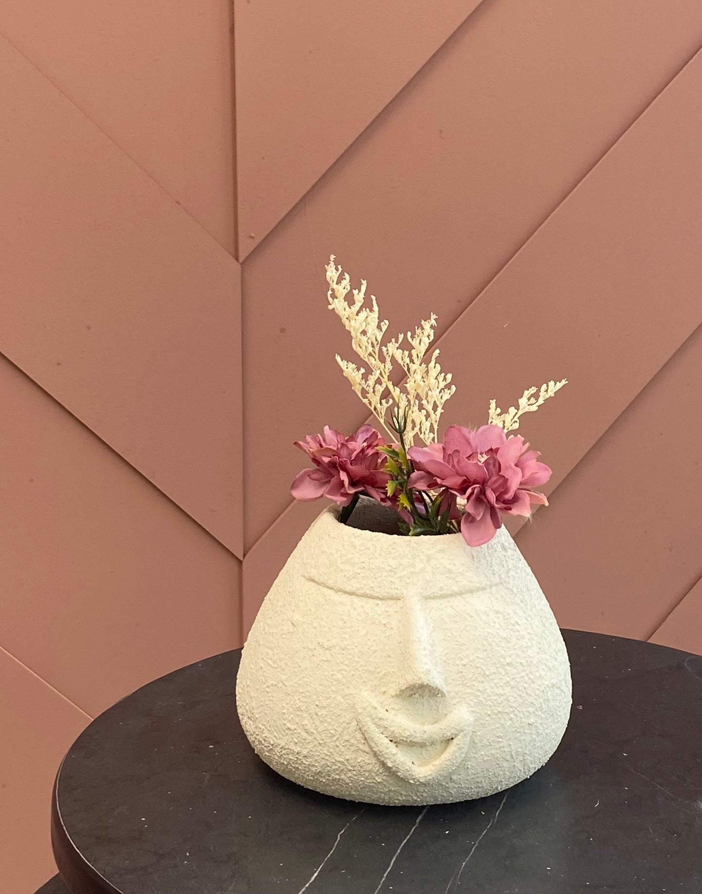 Face mask vase