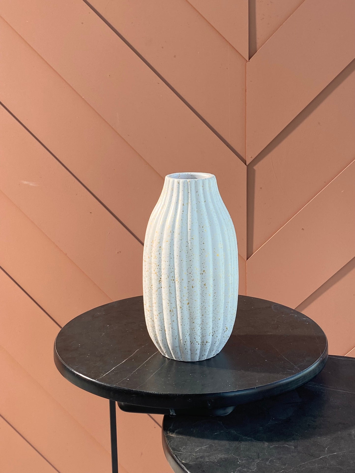 Pumpkin white & Gold vase